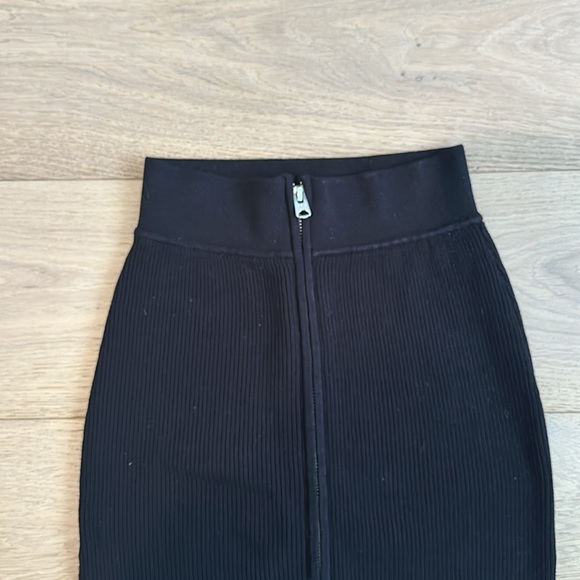 Wilfred Ribbed/zipper sweater skirt - Picture 2 of 5